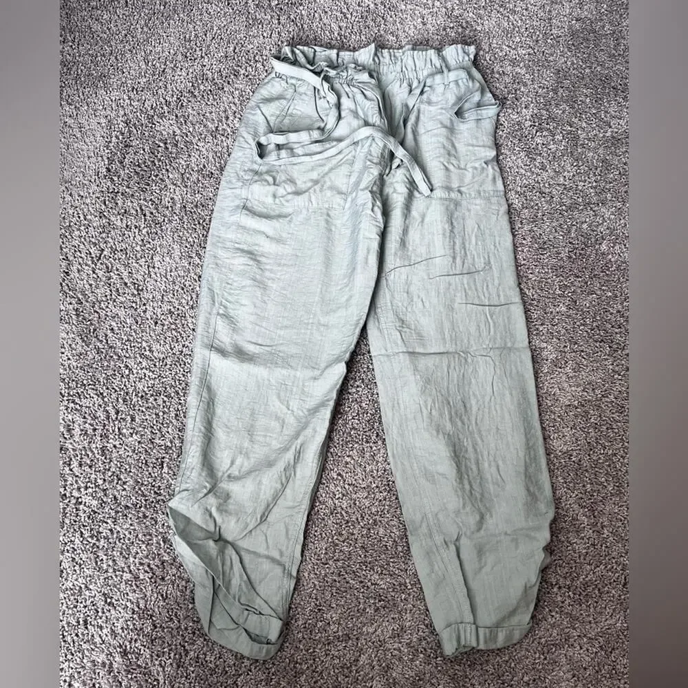 Weekend Date Dusty Sage Cropped Paperbag Waist Pants
Lulus - Picture 7 of 11